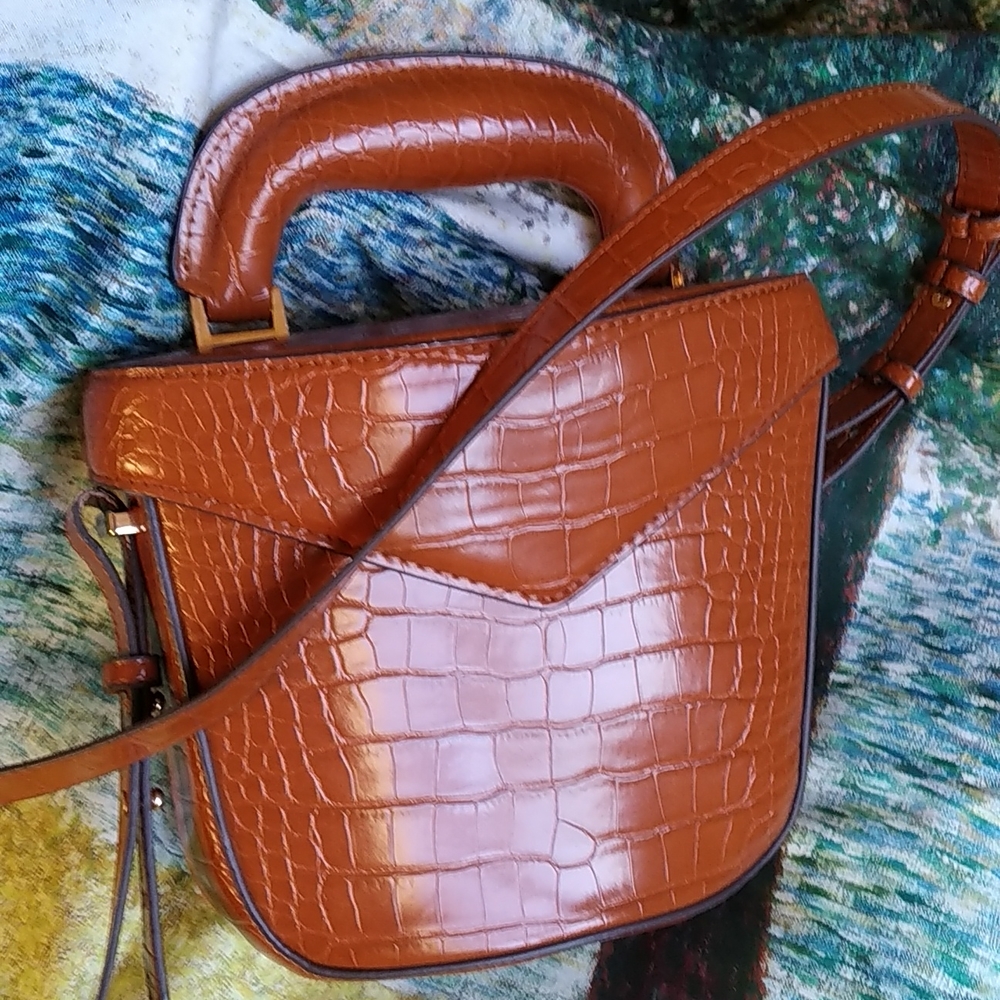 Mango shoulder bag with handle